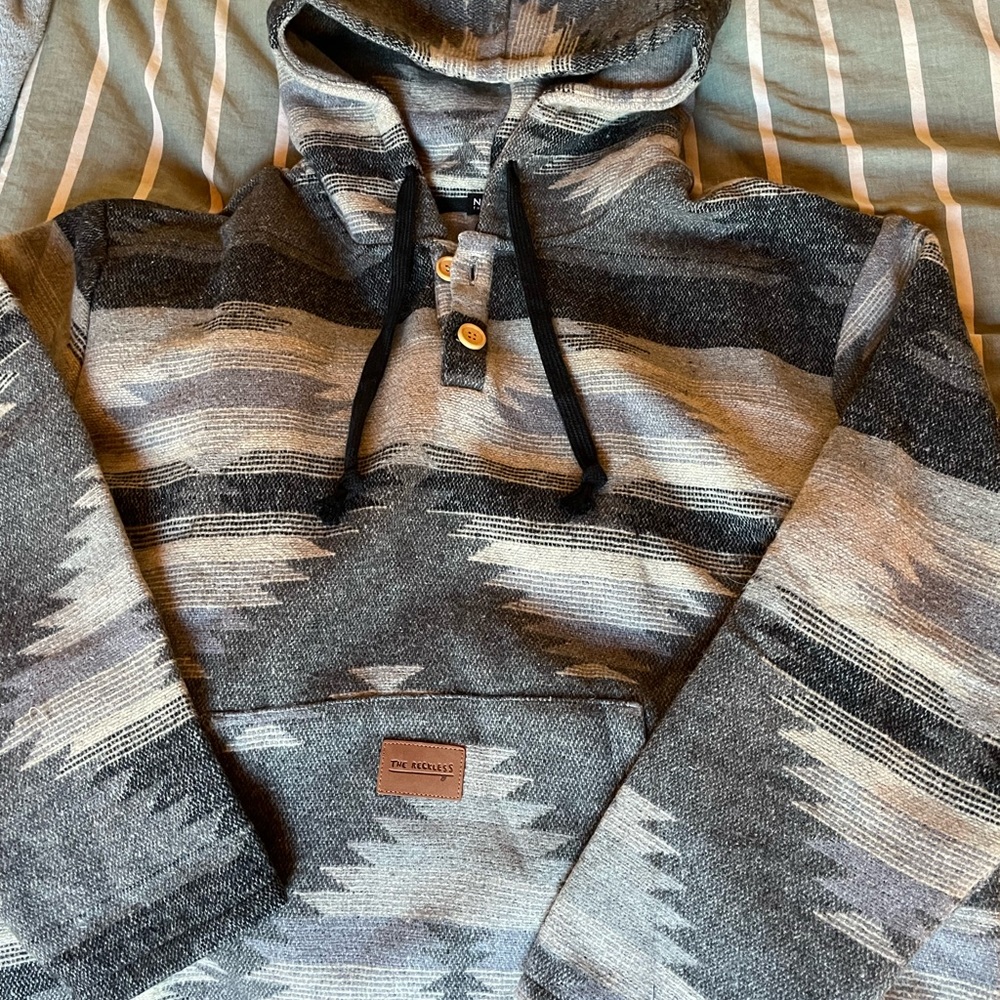 Aztec Poncho - Picture 3 of 8